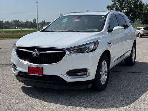 Used 2019 Buick Enclave Essence AWD/4WD image 11
