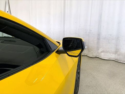 Used 2025 Chevrolet Corvette Stingray Coupe w/ 1LT RWD image 10