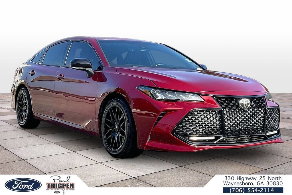 Used 2019 Toyota Avalon XSE FWD image 1
