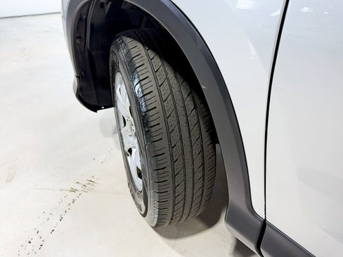 Used 2014 Honda CR-V LX image 3