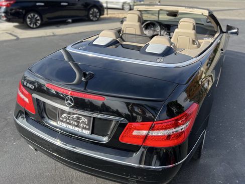 Used 2011 Mercedes-Benz E 350 Cabriolet image 11