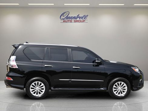 Used 2015 Lexus GX 460 w/ Premium Package AWD/4WD image 3