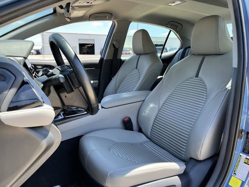 Used 2024 Toyota Camry SE FWD image 22