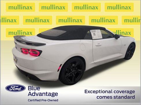 Used 2023 Chevrolet Camaro LT w/ RS Package image 3