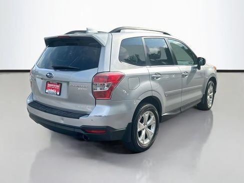 Used 2016 Subaru Forester 2.5i Limited AWD/4WD image 6