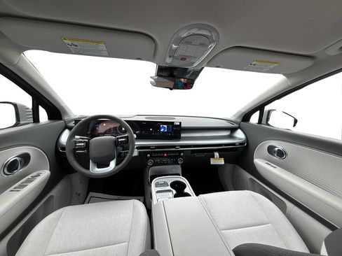 New 2026 Hyundai Ioniq 9 SE AWD/4WD image 9