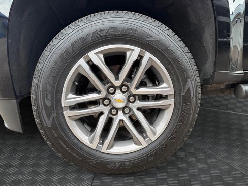 Used 2022 Chevrolet Colorado W/T w/ Custom Special Edition AWD/4WD image 21