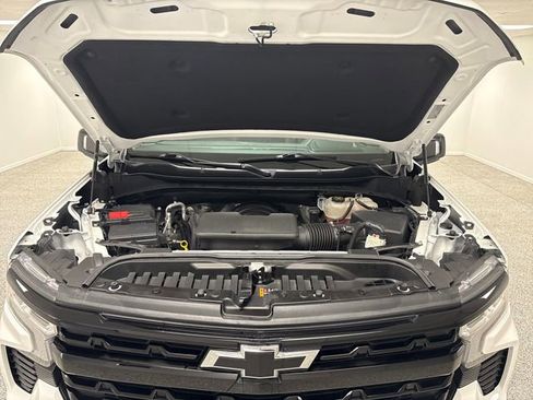 Used 2024 Chevrolet Silverado 1500 LT Trail Boss w/ LT Trail Boss Premium Package image 19