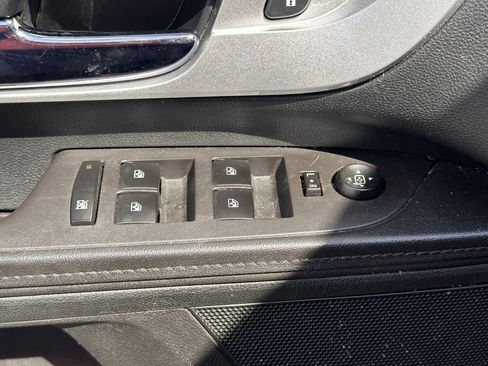 Used 2016 Chevrolet Equinox LT w/ Convenience Package image 18