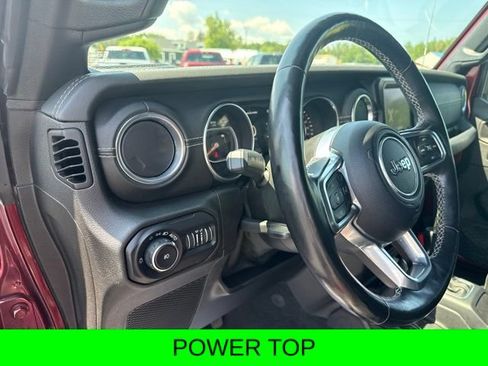 Used 2021 Jeep Wrangler Unlimited Sahara w/ Uconnect 4C Nav & Sound Group AWD/4WD image 16