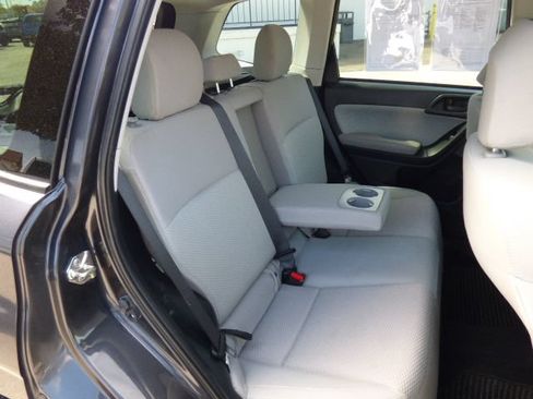 Used 2018 Subaru Forester 2.5i Premium w/ Popular Package #2A AWD/4WD image 16