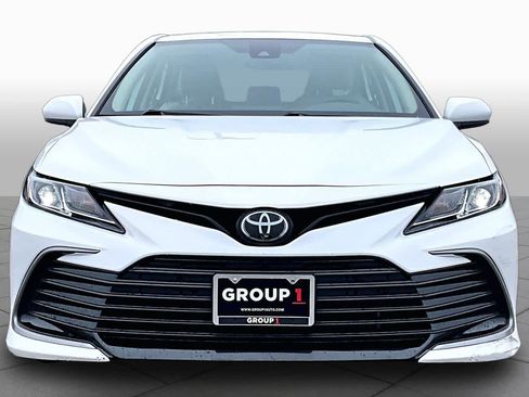 Used 2024 Toyota Camry LE FWD image 5