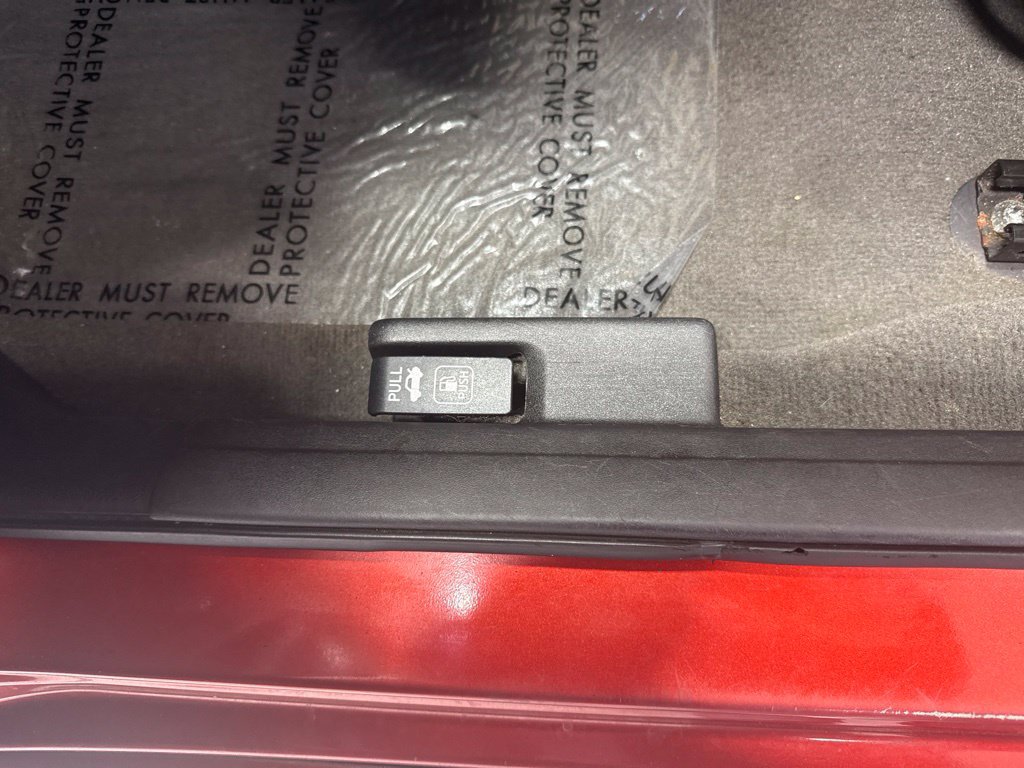 Used 2011 Nissan Sentra 2.0 SR w/ Special Edition Pkg FWD image 18