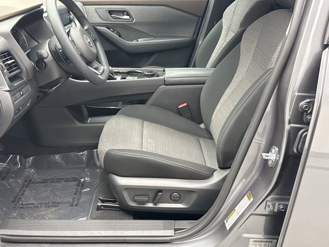 Used 2023 Nissan Rogue SV AWD/4WD image 11