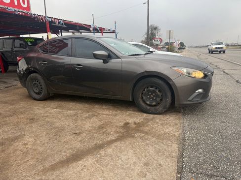 Used 2014 MAZDA MAZDA3 i Sport image 12