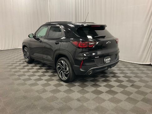 Used 2024 Chevrolet TrailBlazer RS w/ Convenience Package AWD/4WD image 8
