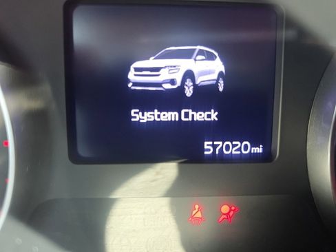 Used 2023 Kia Seltos S image 8