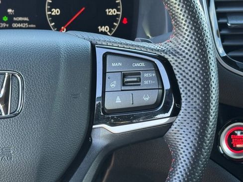 Certified 2025 Honda Ridgeline Black Edition image 27