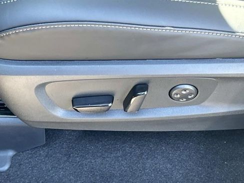 New 2026 INFINITI QX60 Luxe w/ Cargo Package image 17