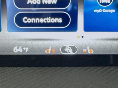 New 2026 Nissan Kicks SR w/ Cold Weather Package image 18