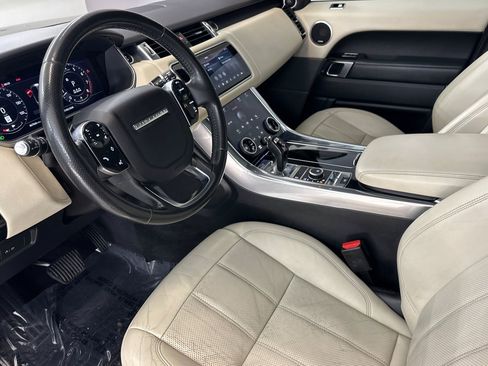 Used 2020 Land Rover Range Rover Sport HSE image 4