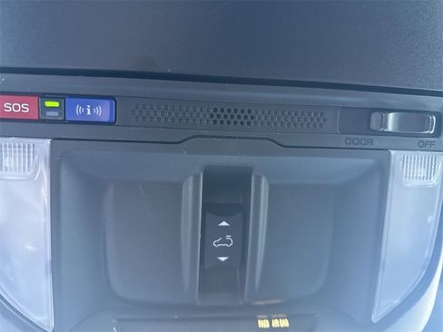 Used 2025 Subaru Forester Touring w/ Popular Package - Touring image 12