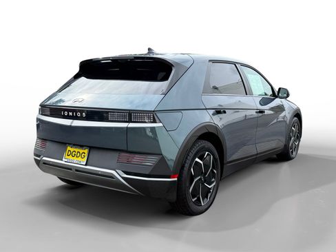 Used 2024 Hyundai Ioniq 5 SEL image 5