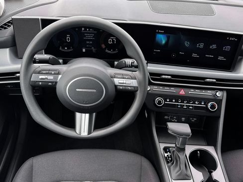 New 2026 Hyundai Sonata SE FWD image 17