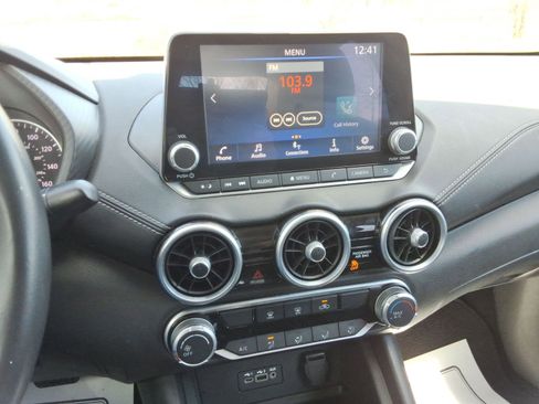 Used 2022 Nissan Sentra SV FWD image 15