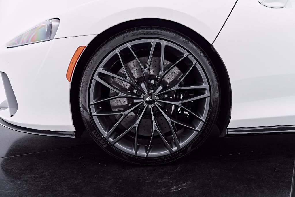 Used 2025 McLaren GTS RWD image 3