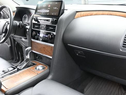 Used 2022 Nissan Armada SL w/ Captain's Chairs Package AWD/4WD image 32
