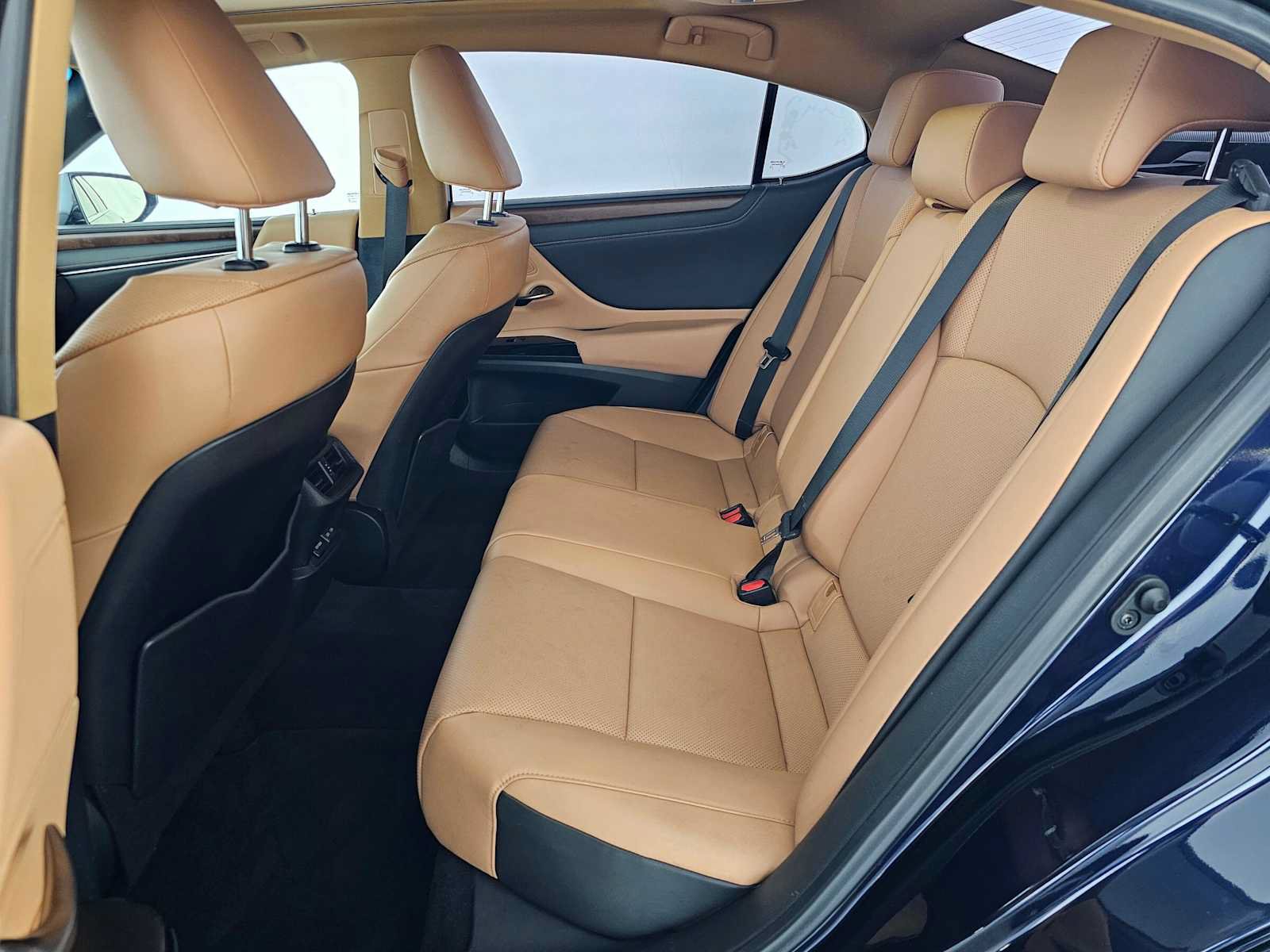 Certified 2024 Lexus ES 350 w/ Premium Package FWD image 16