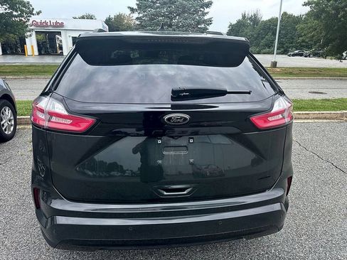 Used 2023 Ford Edge SE w/ Black Appearance Package AWD/4WD image 8