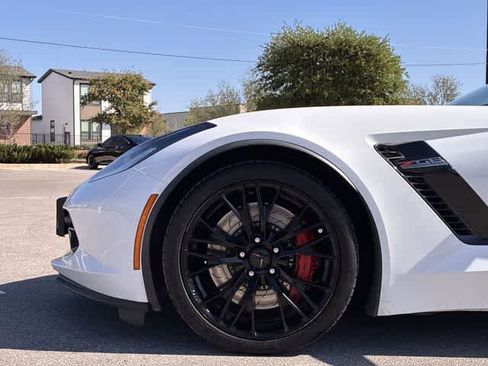 Used 2016 Chevrolet Corvette Z06 w/ 3LZ Preferred Equipment Group RWD image 14