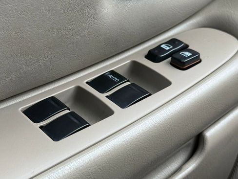 Used 2000 Toyota Avalon XL image 30