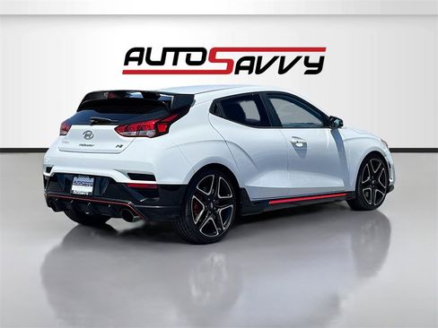 Used 2020 Hyundai Veloster N w/ Performance Package image 7