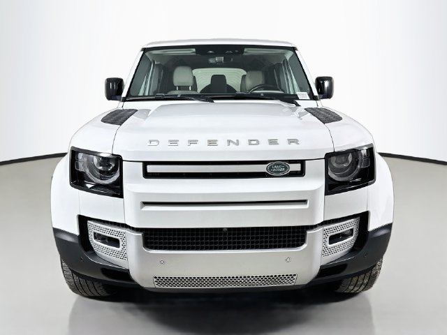 Used 2022 Land Rover Defender 110 S AWD/4WD image 2