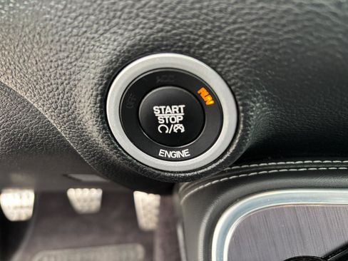 Used 2016 Dodge Challenger R/T image 19