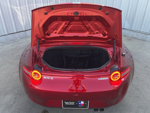 Used 2024 MAZDA MX-5 Miata Sport RWD image 9