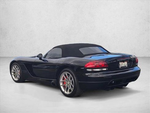 Used 2004 Dodge Viper SRT-10 image 7