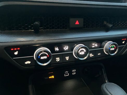 Certified 2025 Honda CR-V EX image 22