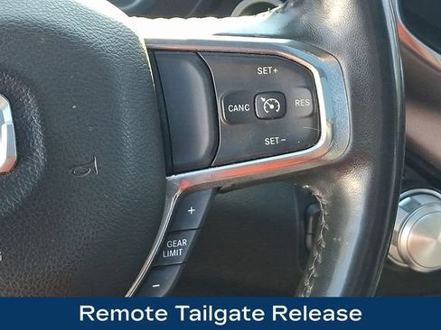 Used 2022 RAM 1500 Laramie AWD/4WD image 8