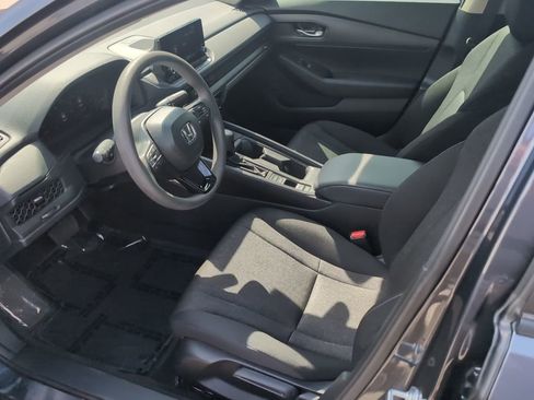 Certified 2025 Honda Accord LX image 13