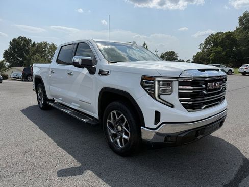 Used 2022 GMC Sierra 1500 SLT w/ SLT Premium Package AWD/4WD image 9