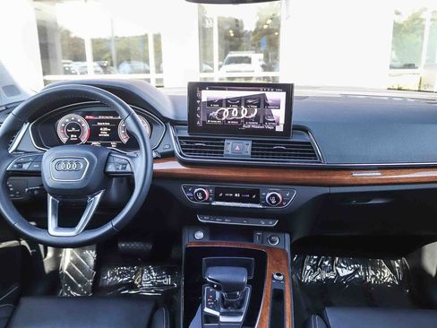 Certified 2023 Audi Q5 2.0T Premium Plus w/ Premium Plus Package AWD/4WD image 14