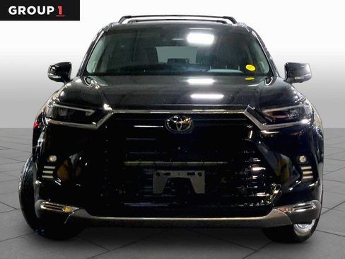 Used 2024 Toyota Grand Highlander AWD Hybrid image 4