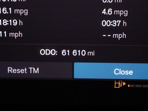 Used 2023 Volvo XC60 B5 Plus AWD/4WD image 42