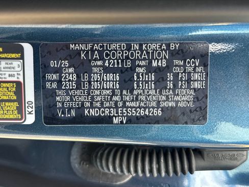 Used 2025 Kia Niro EX FWD image 22