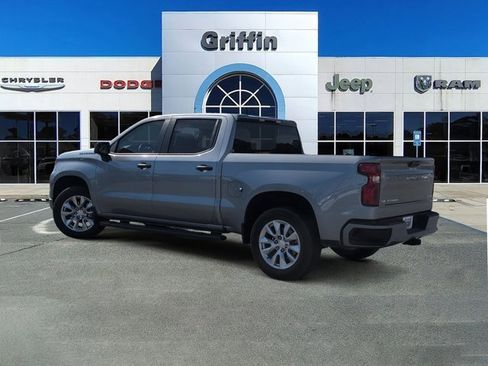 Used 2024 Chevrolet Silverado 1500 Custom image 9