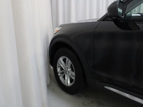 Used 2020 Ford Explorer XLT w/ Comfort Package AWD/4WD image 30